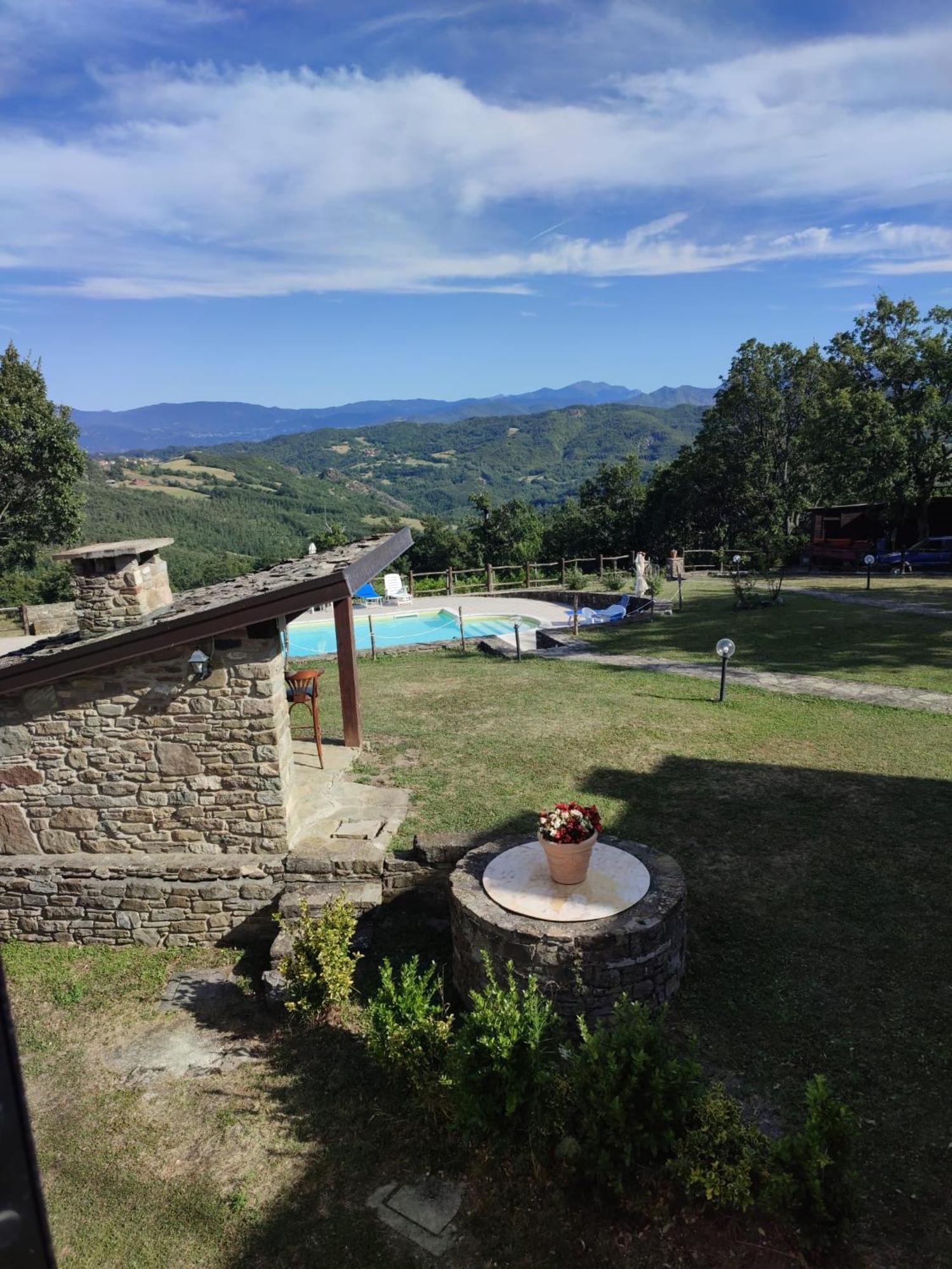 Casa Vacanze Fattoria Il Cerro Villa Pianelleto Exterior foto